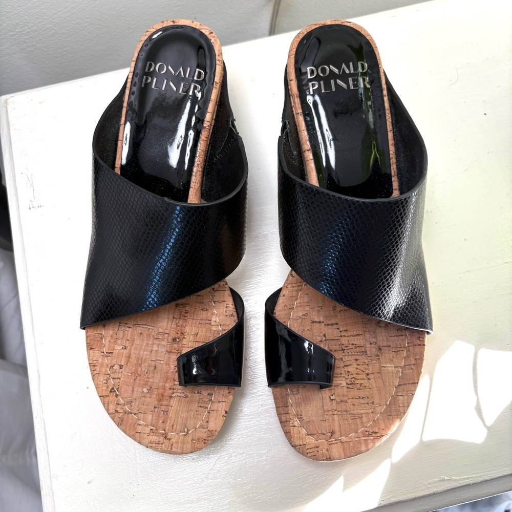Donald Pliner Gemmy Platform Wedge Slide Sandal. Size 8.5. - Picture 3 of 13